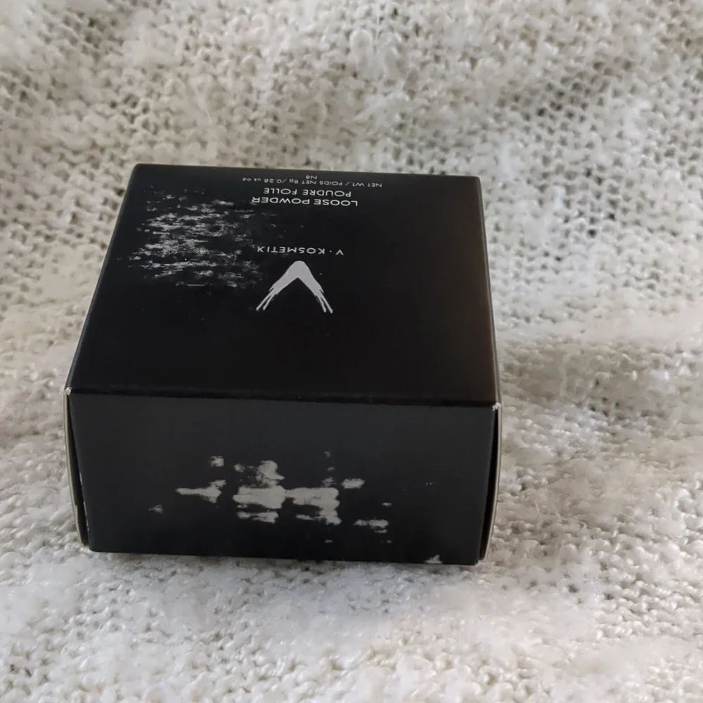 V KOSMETIK Loose Powder in N08 COOL NEUTRAL, 8g/0.28oz